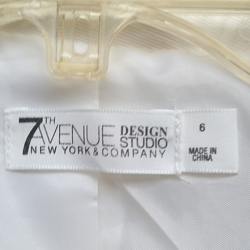 ❤️💕New York & Company fitted blazer❤️💕 - Picture 8 of 8